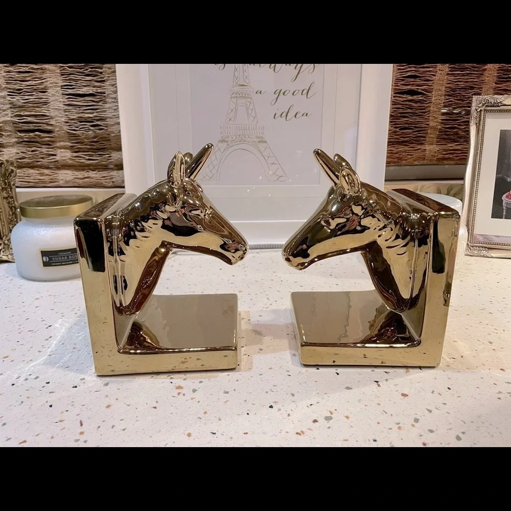 Gold Unicorn Bookends‎